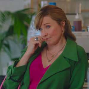 Lucy-Lawless-My-Life-Is-Murder-S03-Alexa-Crowe-Green-Trench-Coat