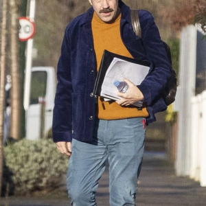 jason-sudeikis-blue-velvet-jacket