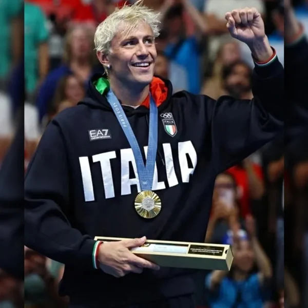 Italia Olympic Hoodie - Image 3