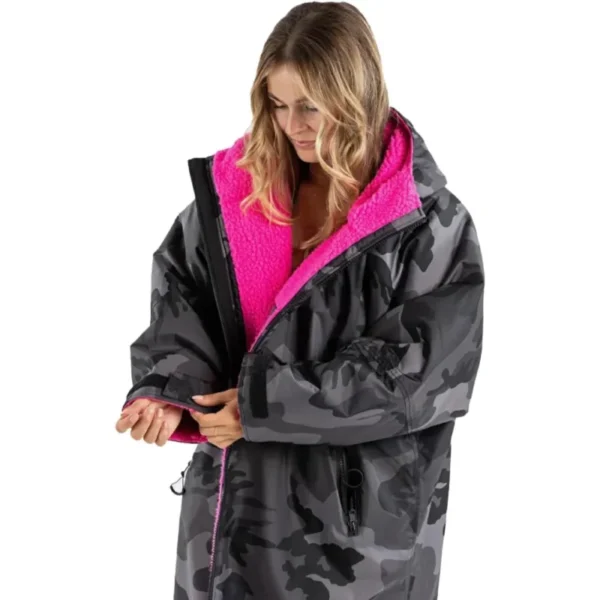 A European Christmas Ivy Allen Coat - Image 3