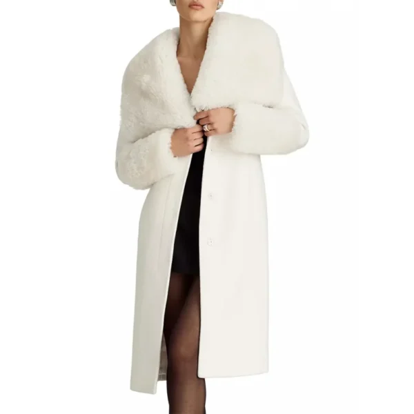 The Today Show Keltie Knight Fur Coat - Image 3