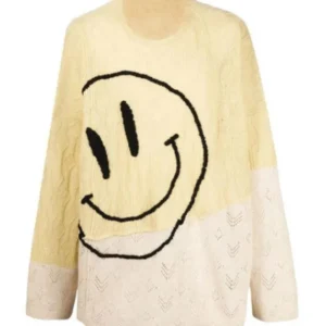 Bake Off Noel Fielding Smiling Face Yellow Jumper