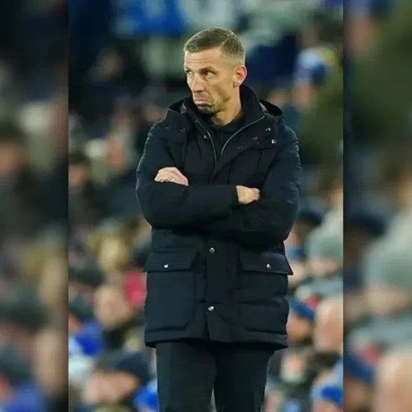 Gary O’Neil Wolves Black Puffer Jacket