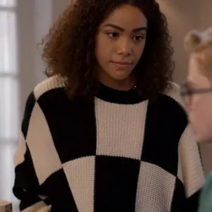 Ginny and Georgia Ginny Miller Oversized Sweater